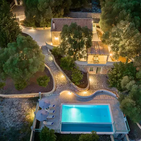 Architect's * Fiskardo